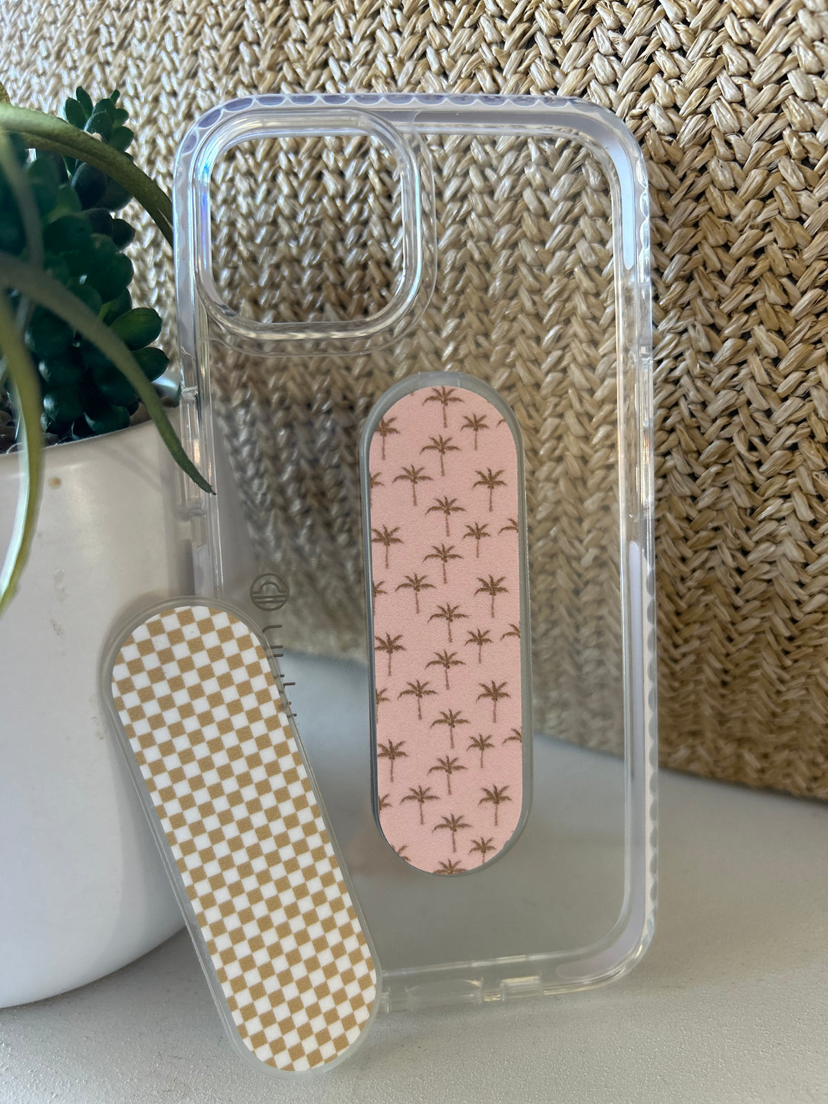 The  Isla Interchangeable 2 Pack (1 Base + 2 Loops) | Phone Grip and Kickstand