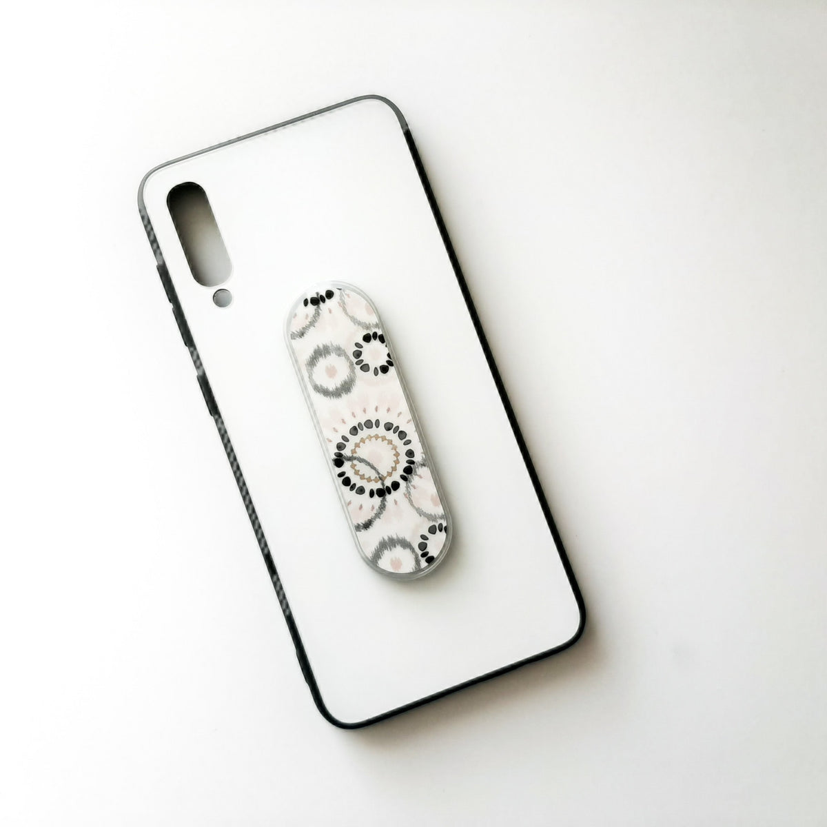 The Lulu Interchangeable 2 Pack (1 Base + 2 Loops) | Phone Grip and Kickstand