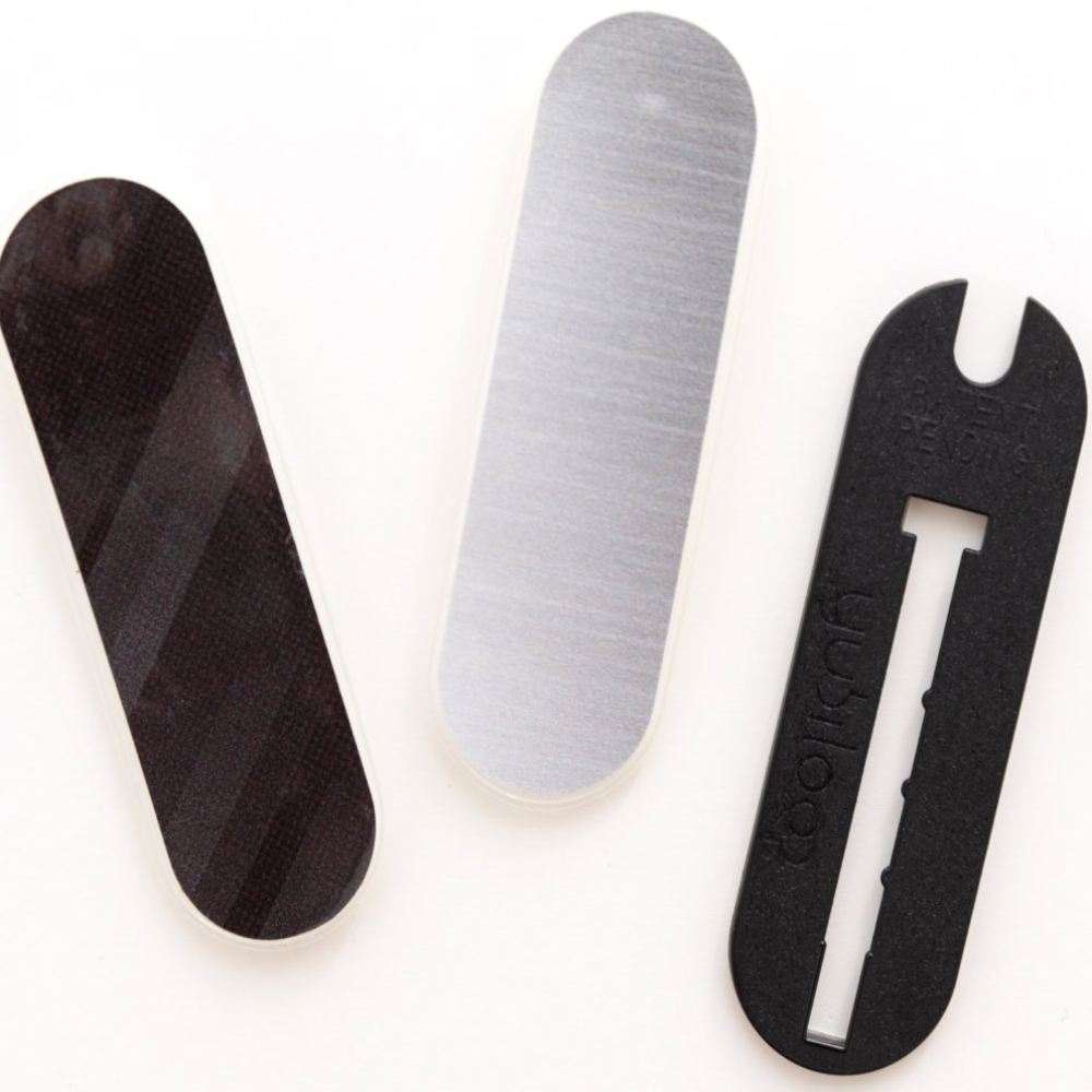 The Axel Interchangeable 2 Pack (1 Base + 2 Loops) | Phone Grip and Kickstand