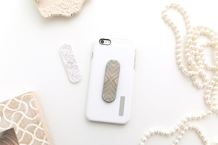 The Raina Interchangeable 2 Pack (1 Base + 2 Loops) | Phone Grip and Kickstand